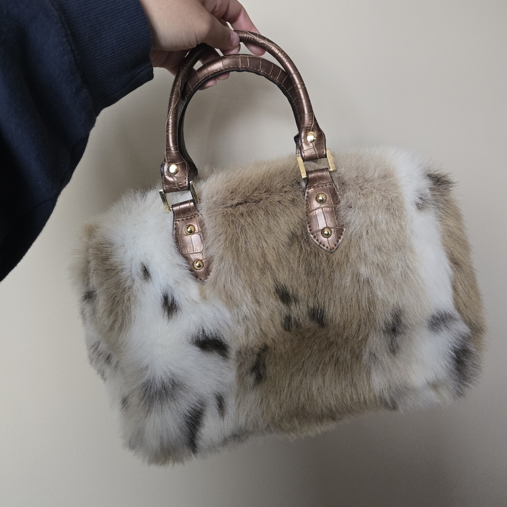 Tiannl Faux Fur Bag